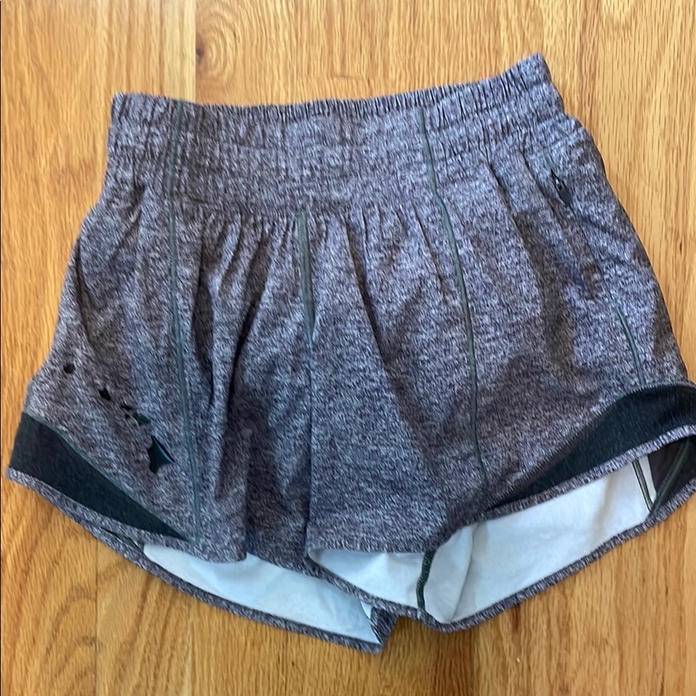 lululemon Charcoal Heather Hotty hot Shorts with Hawaii logo  2 Tall EUC
